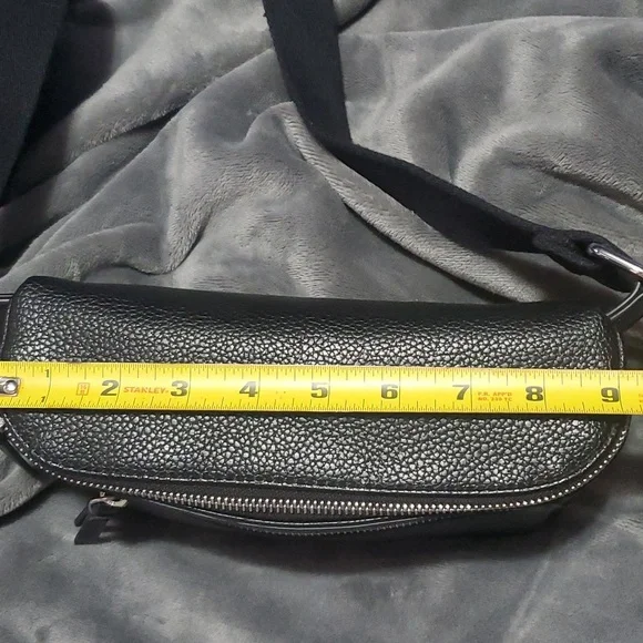 Black Leather Calvin Klein Belt Bag/Cross Body Bag New - Picture 10 of 12